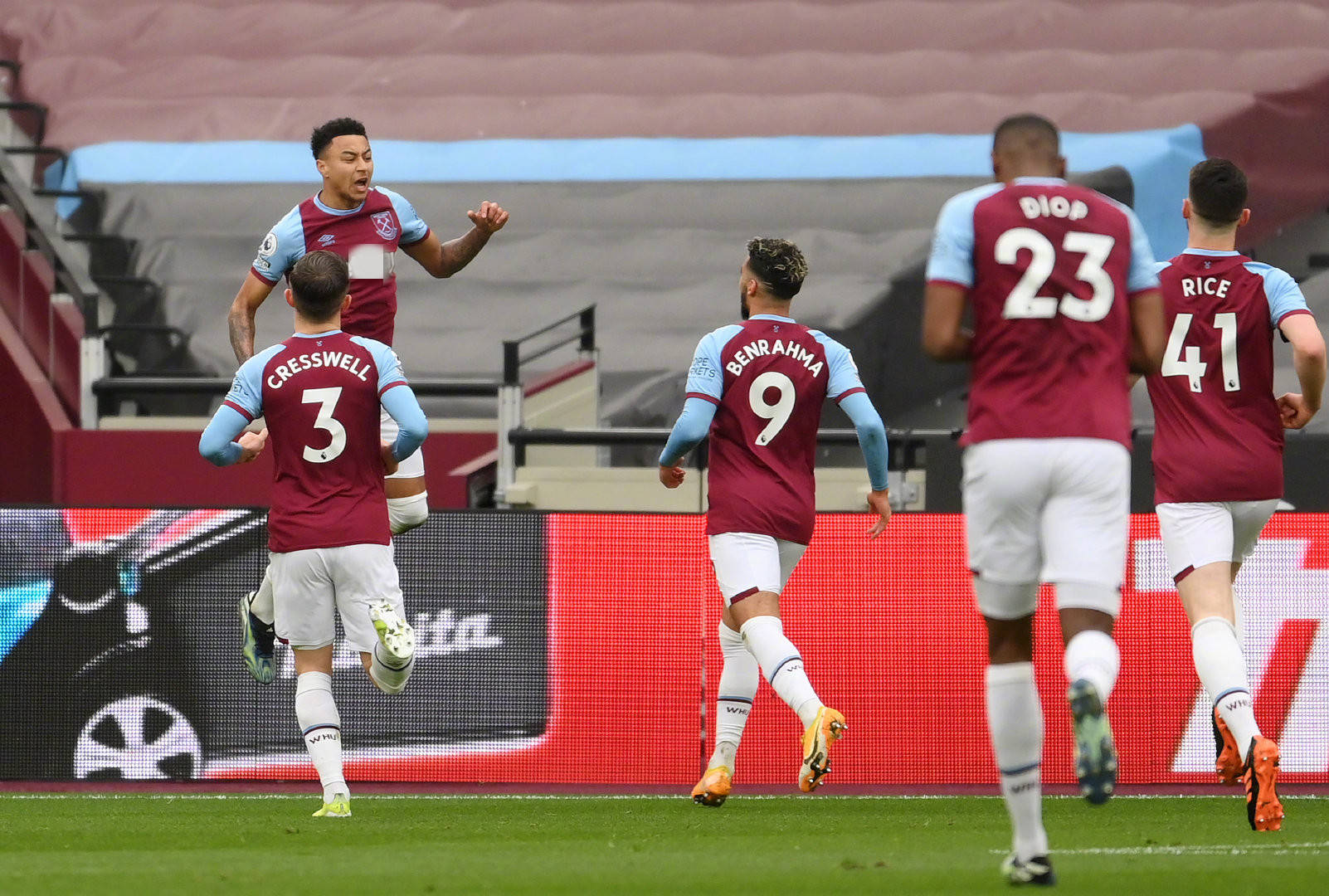 三人分别砍 三人分别砍