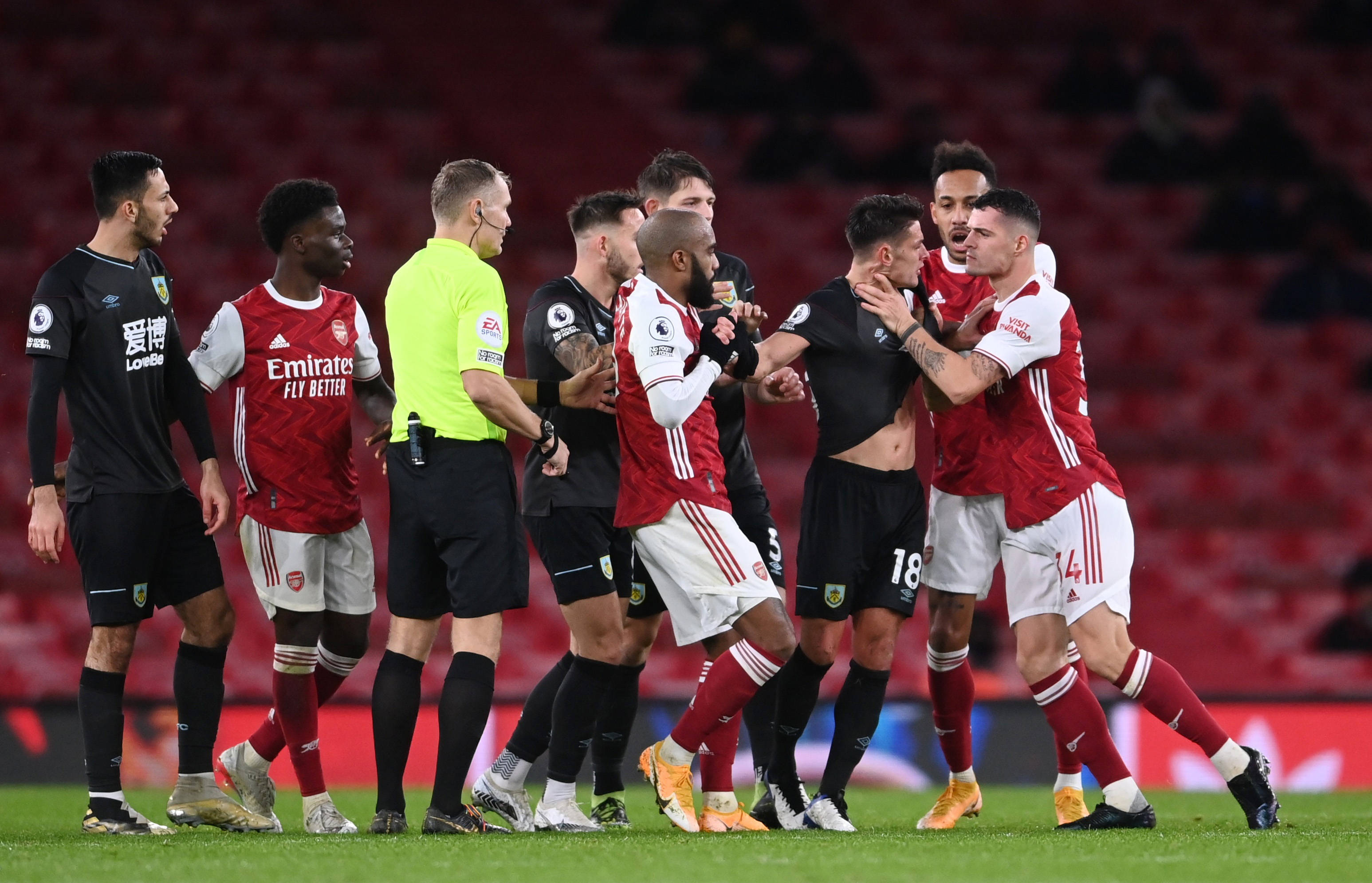 以及对阿斯 以及对阿斯