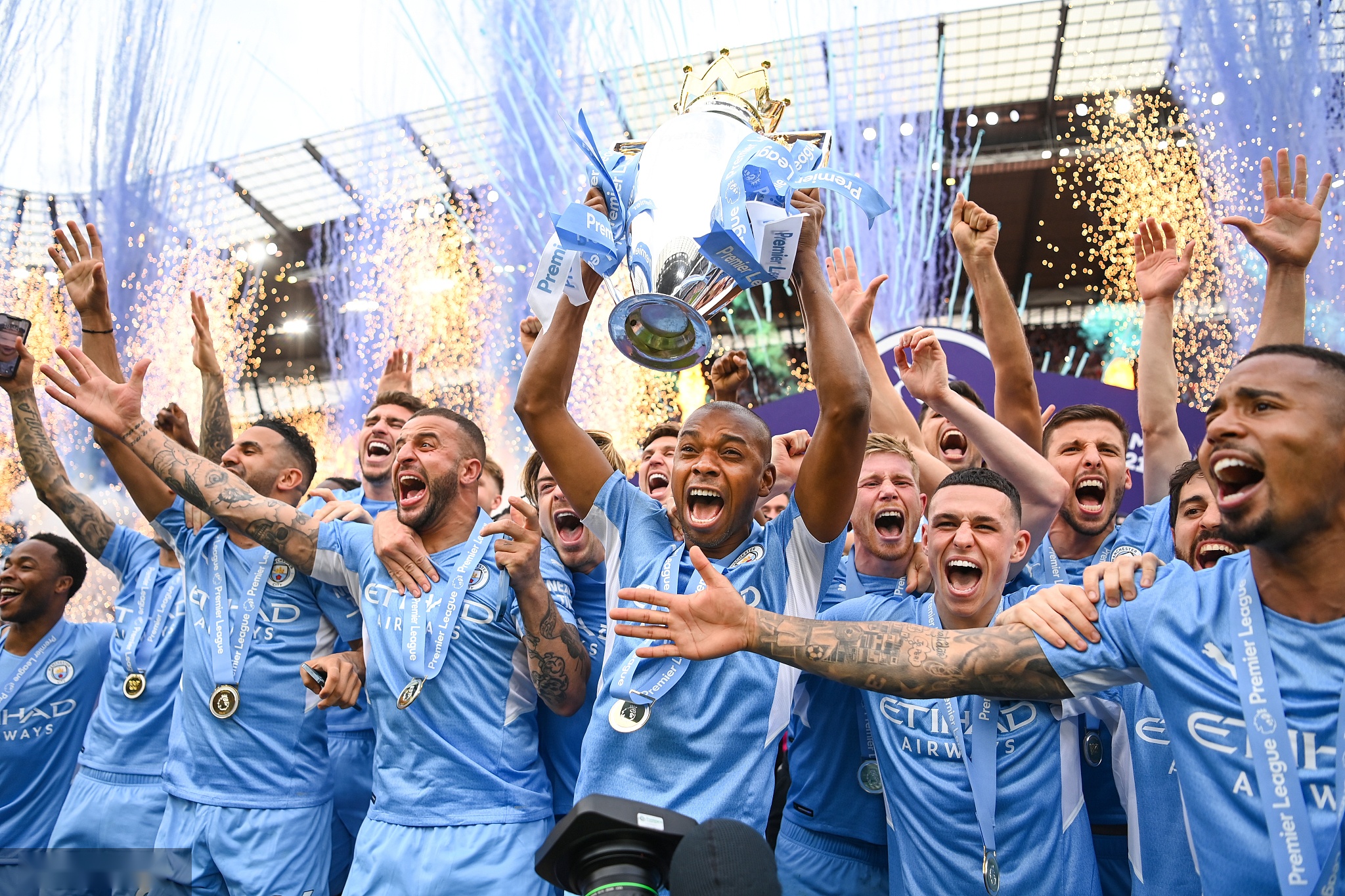 一个值得关 一个值得关